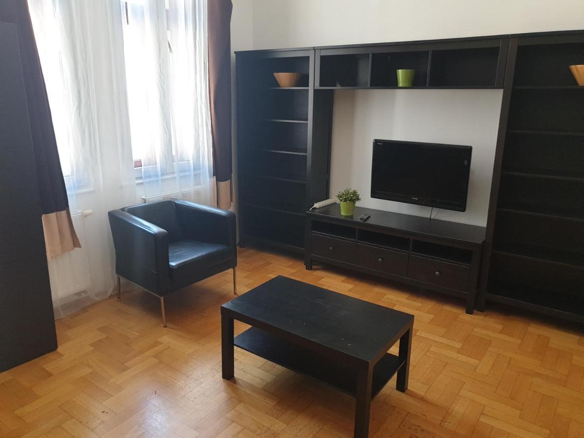 Cozy Downtown Apartment Budapest Exterior foto